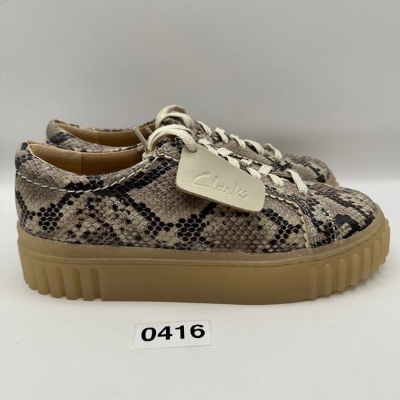 CLARKS Women's 6.5 MAYHILL WALK Gray/Snake Leather Platform Shoe - Picture 6 of 8